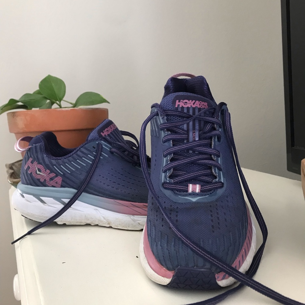 HOKA One One Clifton 5